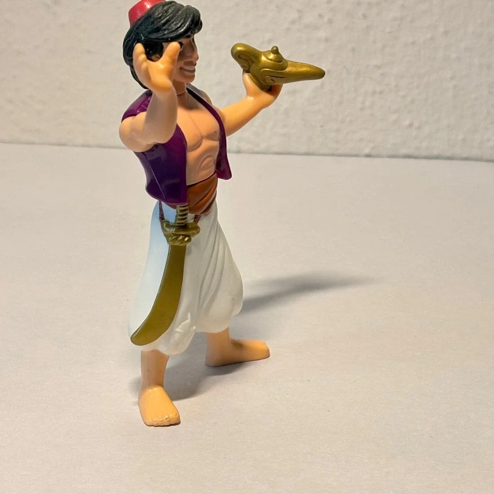 Disney Aladdin Action Figure Unisex Small White Good Vintage Magic Lamp Scimitar